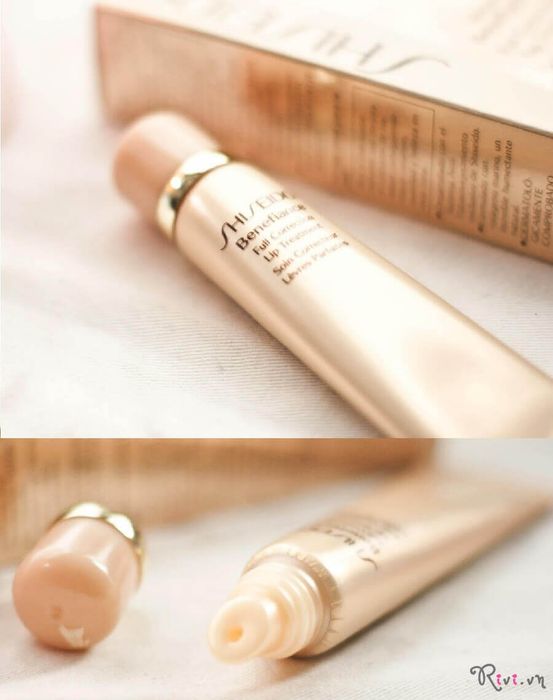 Hình ảnh chi tiết sản phẩm dưỡng môi Shiseido Benefiance
