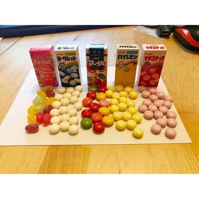 Hình ảnh minh họa sữa chua khô Meiji phiên bản đặc biệt