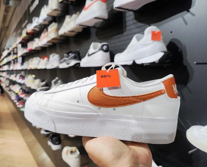 Không gian trưng bày ấn tượng tại Nike Store