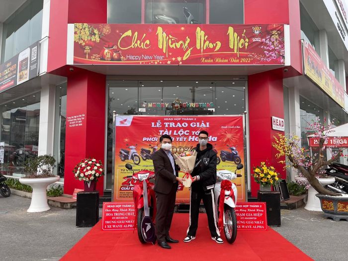 Head Hợp Thành Khoái Châu ảnh 1 - Không gian trưng bày sang trọng với đầy đủ các dòng xe Honda mới nhất