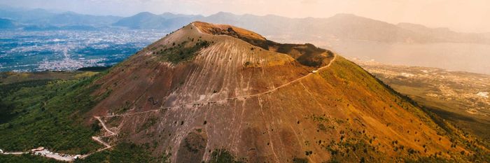 Vesuvius - Bóng hình lịch sử