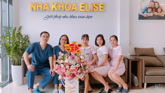 Hình ảnh không gian hiện đại tại Nha khoa Elise