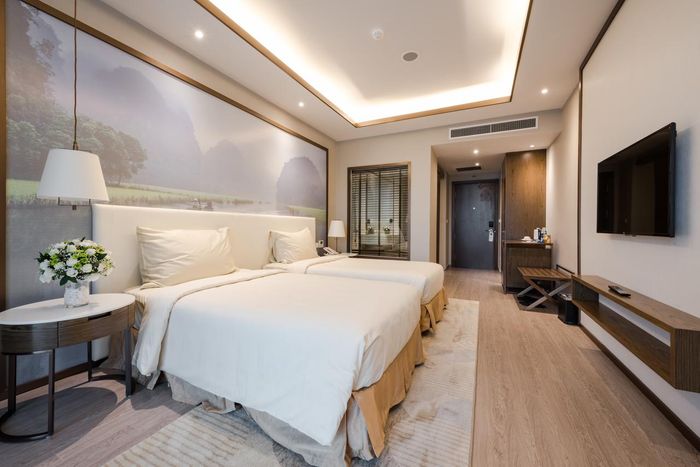 Không gian xanh mát tại bể bơi lớn nhất Đông Nam Á ở FLC Sầm Sơn