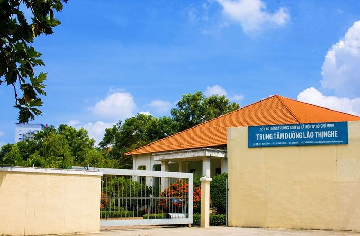 Không gian xanh mát tại Trung Tâm Dưỡng Lão Thị Nghè - Ảnh 1