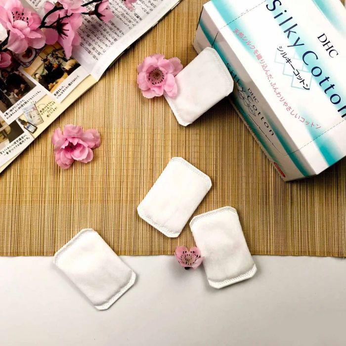 Hình ảnh bông tẩy trang DHC Silky Cotton - Sự hoàn hảo trong từng chi tiết