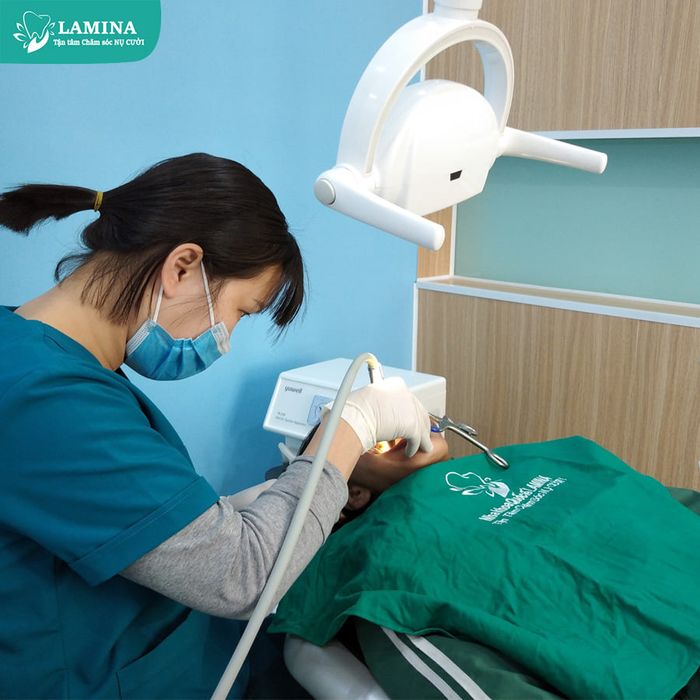 Không gian sang trọng đạt chuẩn quốc tế tại Nha khoa Lamina
