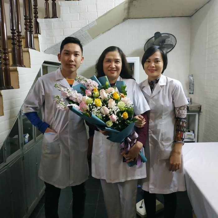 Hình ảnh đội ngũ y bác sĩ Phòng khám Mắt Tuấn Lan - Chuyên môn cao, tận tâm