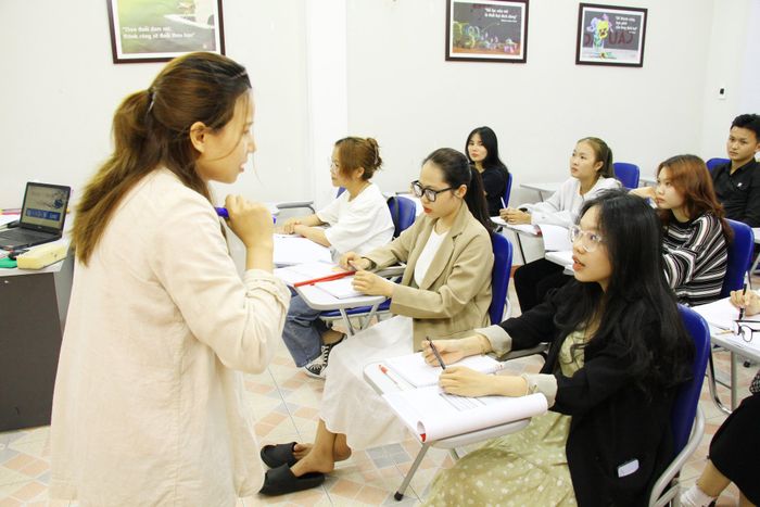 Giờ học sôi động tại SALA - Nơi kiến thức được truyền cảm hứng