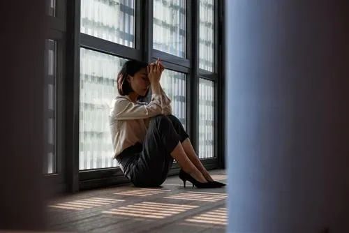 Phương pháp ứng phó khủng hoảng tuổi trung niên của 12 con giáp