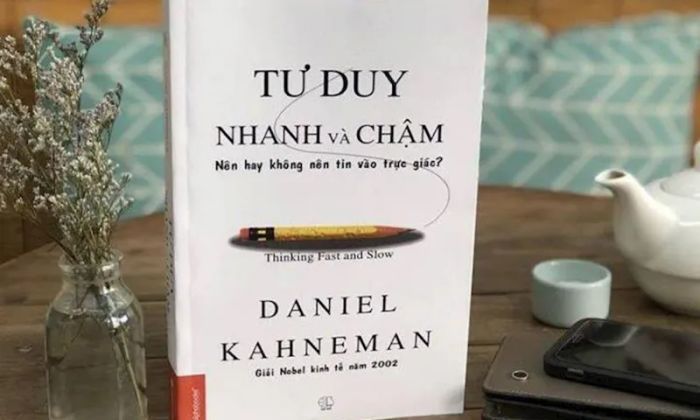 Tư duy nhanh và chậm (Thinking, Fast and Slow) - Daniel Kahneman (2018) - Hình ảnh minh họa đặc sắc