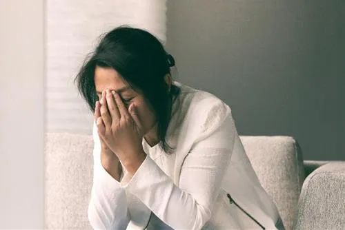 Phương pháp ứng phó khủng hoảng tuổi trung niên của 12 con giáp