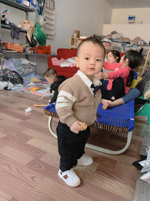 Hình ảnh minh họa sống động về em bé đáng yêu