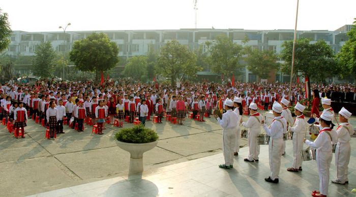 Khoảnh khắc học sinh Trường Tiểu học Phú La vui học ảnh 1