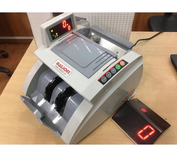 Hình ảnh máy đếm tiền Balion 2