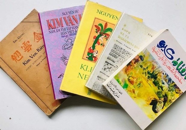 Hình ảnh minh họa số 2: Bản dịch Truyện Kiều phiên bản tiếng Nhật (Nguồn: Internet)