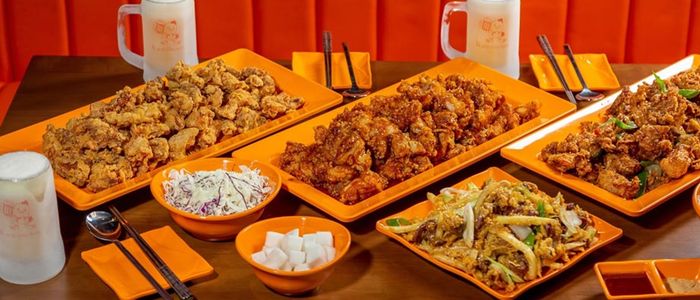 NorangTongdak Q7 - Hình ảnh những món gà vàng ươm hấp dẫn, đánh thức mọi giác quan.
