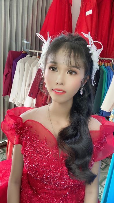 Makeup & Áo cưới Xuân An - Khoảnh khắc tỏa sáng