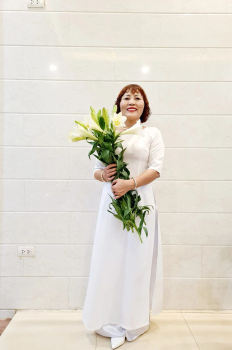 Nhà thơ Phạm Thị Hồng Thu - ảnh 1