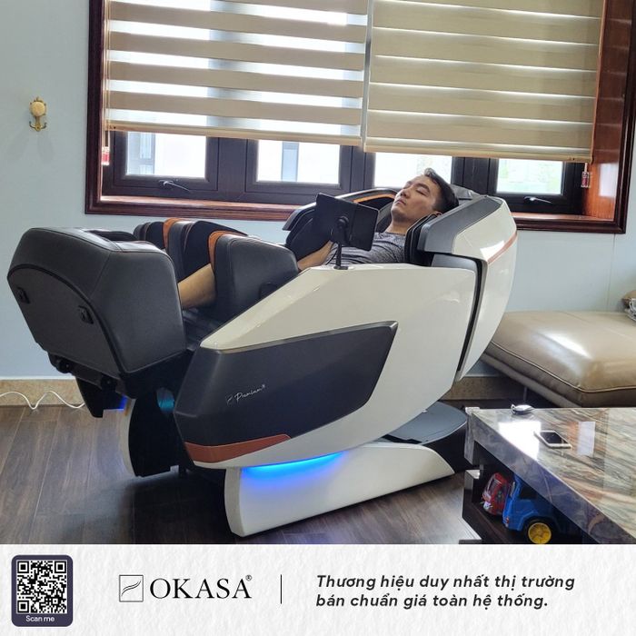 Không gian trưng bày sản phẩm tại Okasa