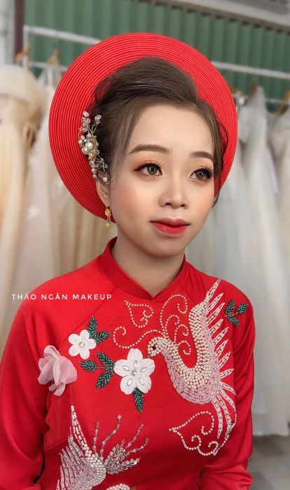 Thảo Ngân Makeup & Wedding - Phong cách trang điểm thanh lịch