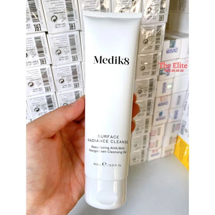 Hình ảnh chân thực Sữa Rửa Mặt Medik8 Surface Radiance Cleanse phiên bản 2