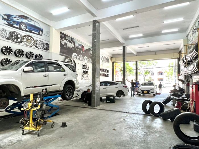 Không gian phục vụ chuyên nghiệp tại Tân Hoàng Bỷ