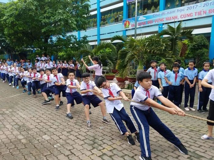 Hình ảnh minh họa sống động về trận kéo co ngày 20/11 (Nguồn: internet)