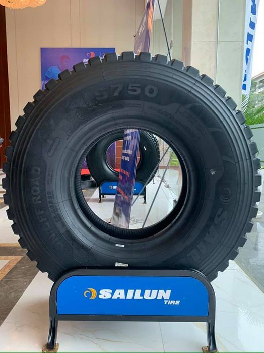 Không gian làm việc chuyên nghiệp tại Lốp xe Hùng Minh