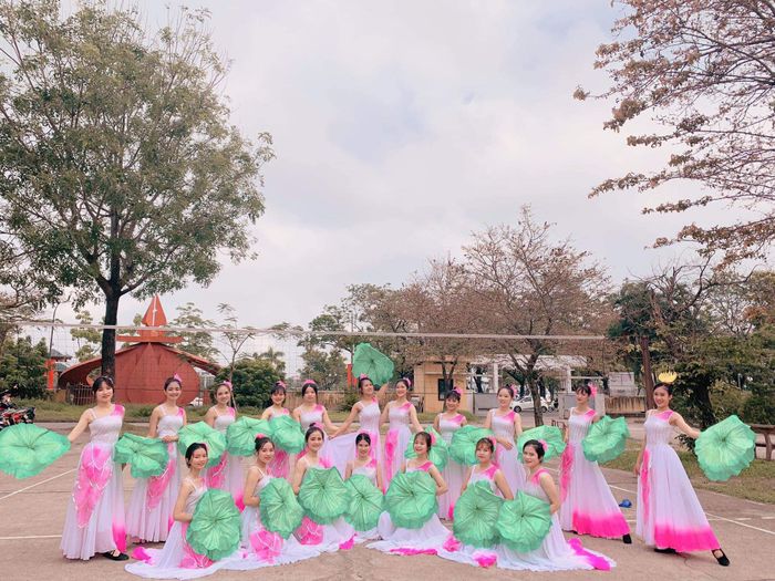 Trang Phục Biểu Diễn Huế - Lem Trần - ảnh 3