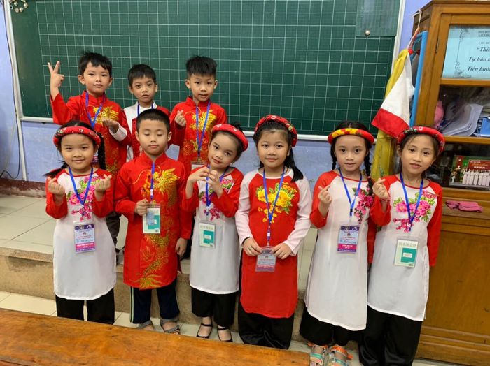 Cửa hàng cho thuê trang phục biểu diễn Yến Hoàng - ảnh 1