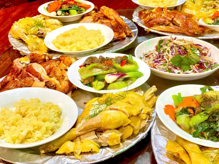 Món ăn tại nhà hàng - Hình ảnh 1