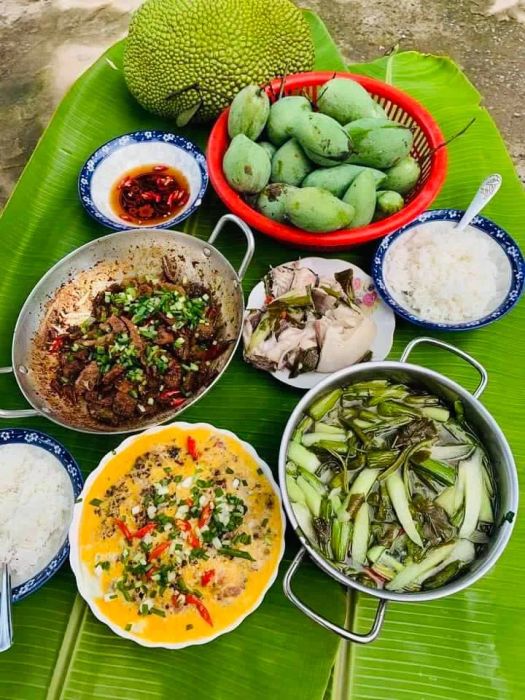 Món ăn đặc sắc tại nhà hàng - Ảnh 2