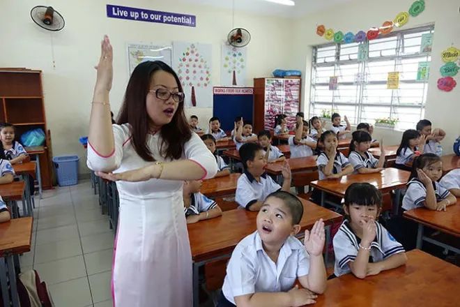 Hình ảnh minh họa các phương pháp dân gian trị khàn tiếng (Nguồn: Internet)