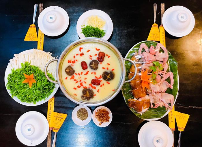 Món ăn hấp dẫn tại nhà hàng