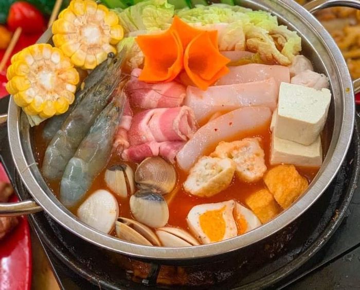 Không gian thưởng thức ẩm thực tại Vườn Nướng BBQ