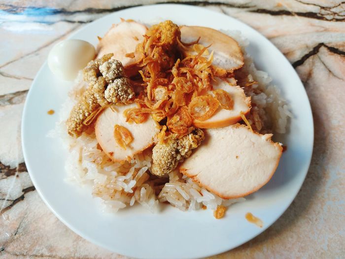 Hình ảnh Muội Quán - Bánh mì xíu mại thơm ngon