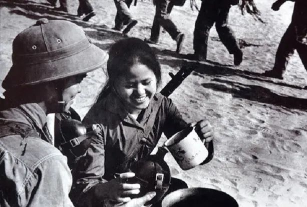 Hình ảnh minh họa số 3 - Ba nữ chiến sĩ Trường Sơn