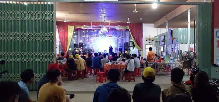 Góc ẩm thực đậm chất địa phương tại Nhà Hàng Lang Khiết