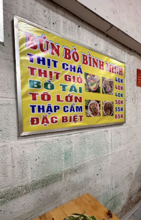 Hình ảnh tô bún bò Bình Minh thơm ngon, hấp dẫn