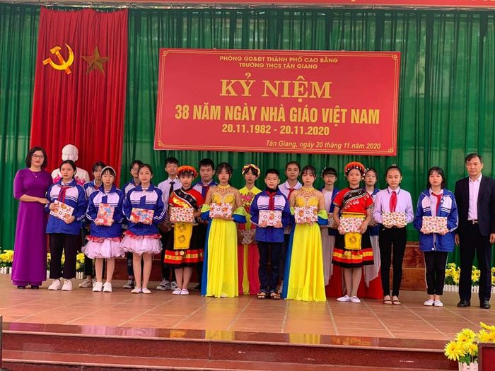Hình ảnh toàn cảnh Trường THCS Tân Giang