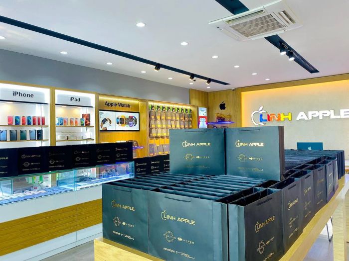 Không gian trưng bày hiện đại tại Linh Apple