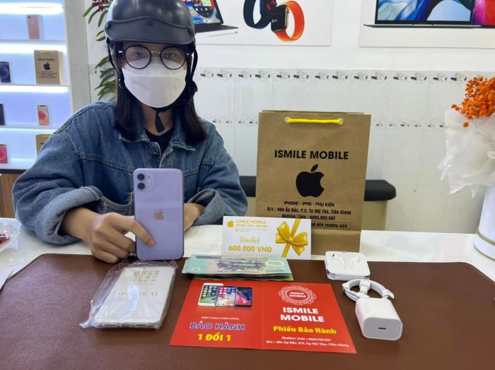 Hình ảnh không gian bán hàng tại iSmile Mobile