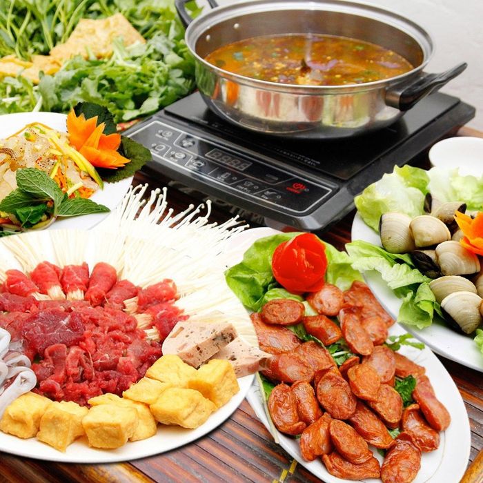 Set lẩu trưa thơm ngon, hấp dẫn
