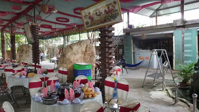 Sảnh tiệc rộng lớn đầy tinh tế