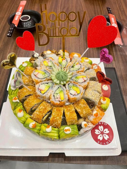 Tokyo Sushi Ninh Bình - Nơi thưởng thức sushi tươi ngon, bánh sinh nhật độc đáo