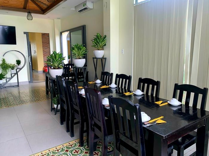 Không gian nhà hàng sang trọng và tinh tế - ảnh 2