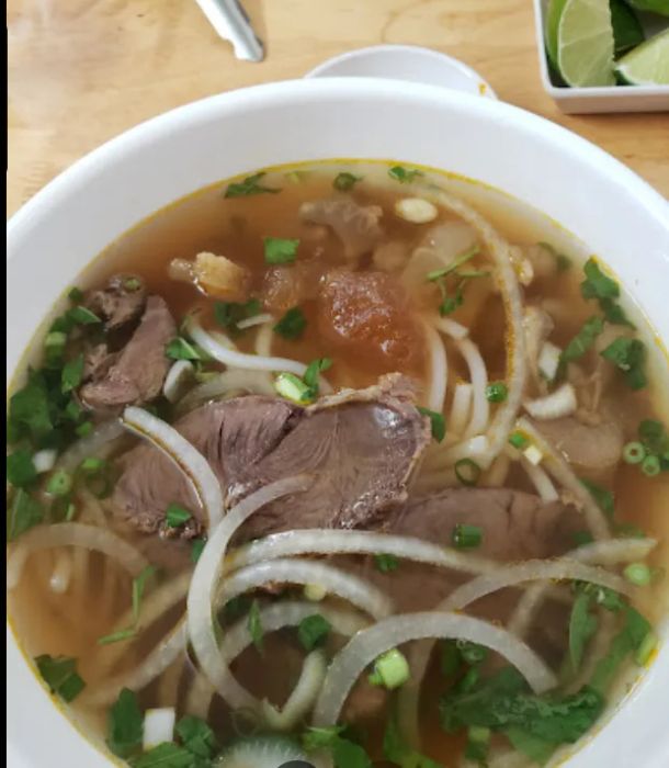 Bún Bò Huế Hắc Đế hình ảnh 2