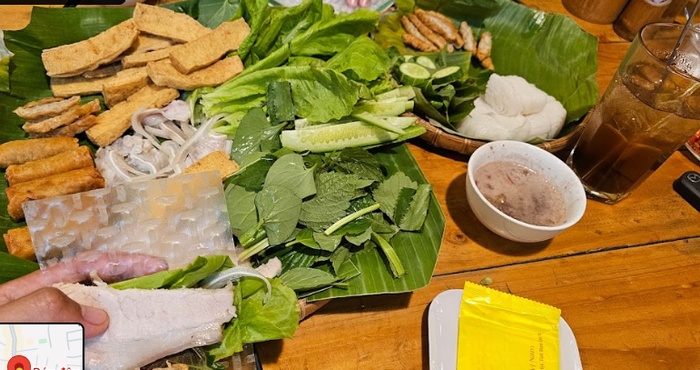 Hình ảnh mẹt bún đậu thơm ngon tại A Tỳ
