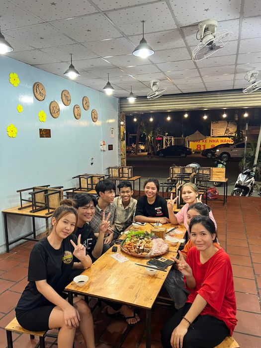 Hình ảnh không gian quán thoáng mát