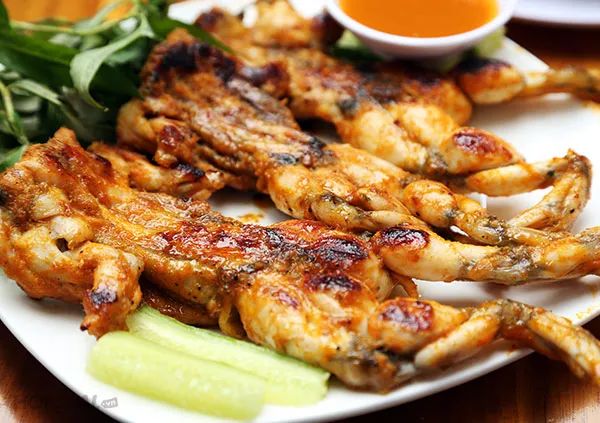 Hình ảnh món cá lóc nướng trui vàng ươm hấp dẫn